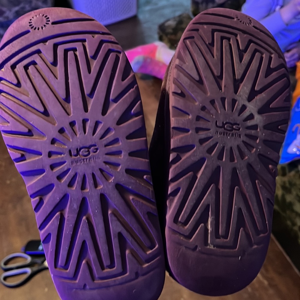Purple UGGS - Picture 7 of 7